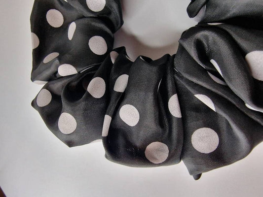 Hair Scrunchie – Black & White Polka Dot