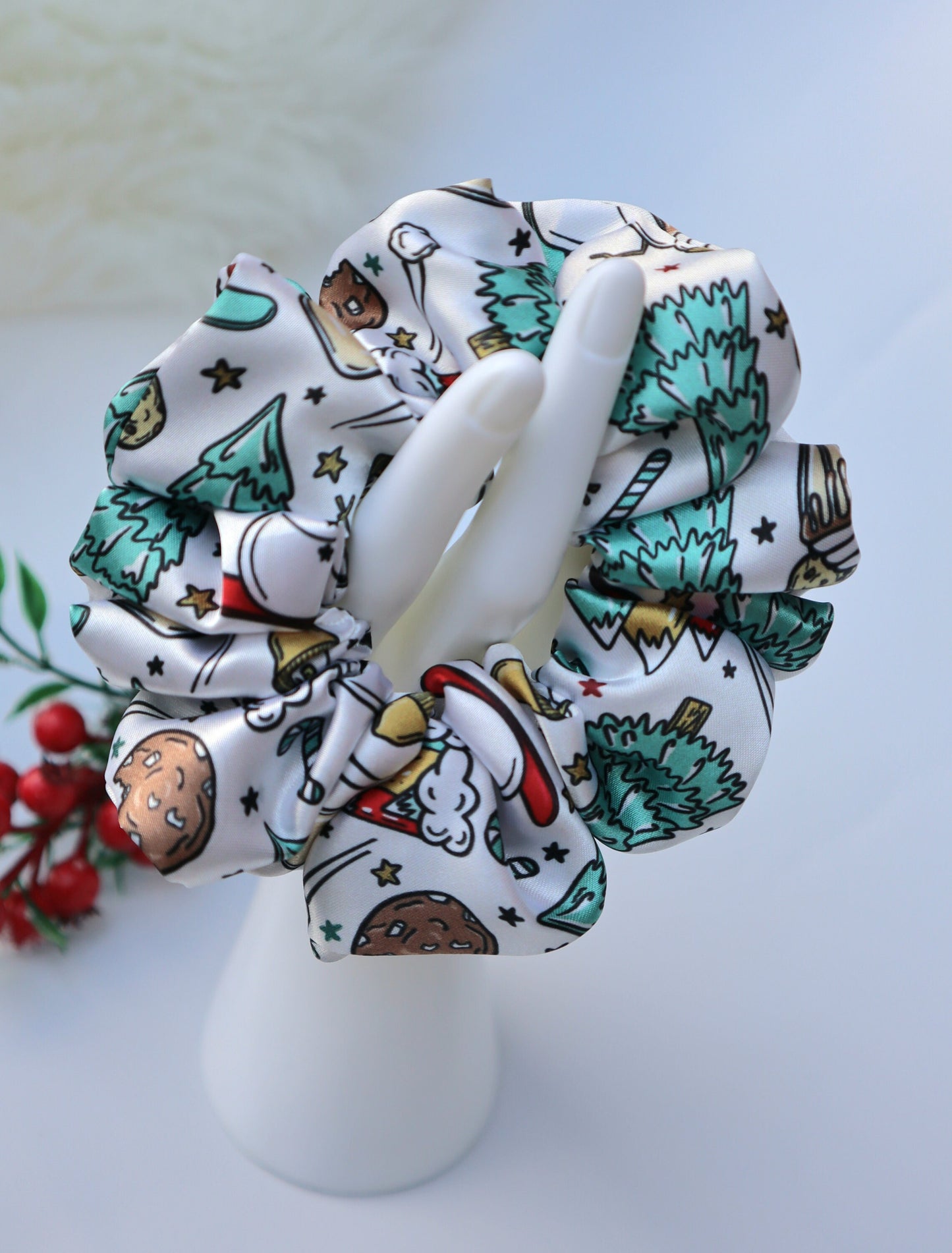 Satin scrunchie - Christmas design