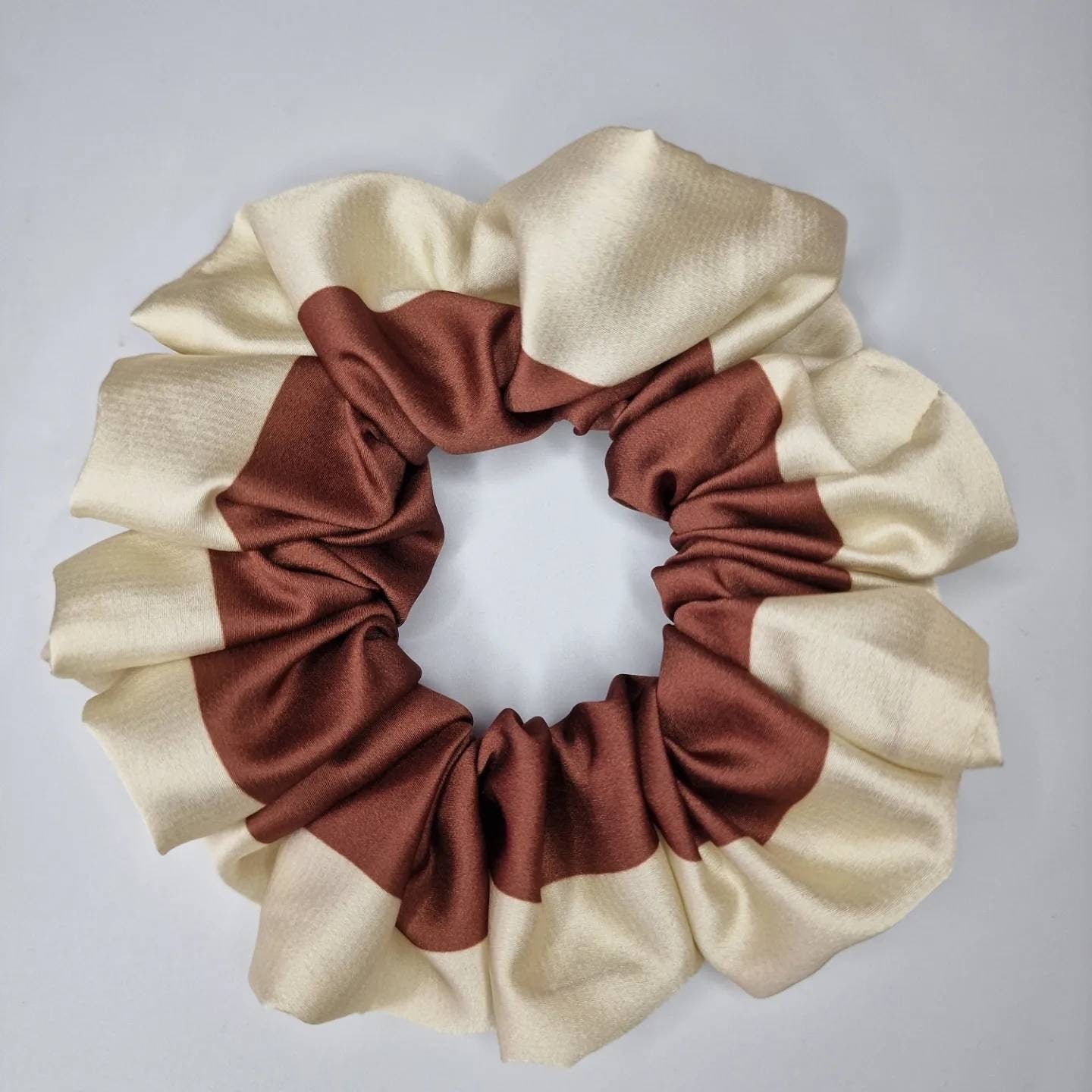Satin Scrunchie - brown cream