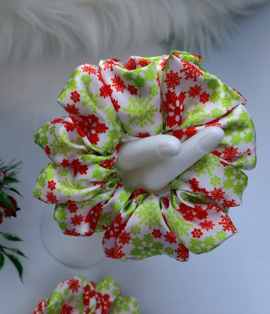 Satin Scrunchie - Christmas green