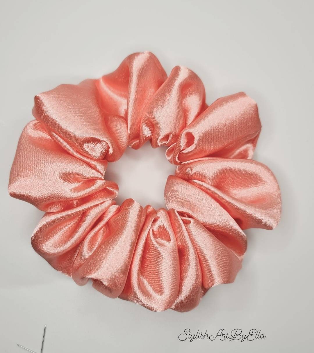Satin scrunchie - Coral