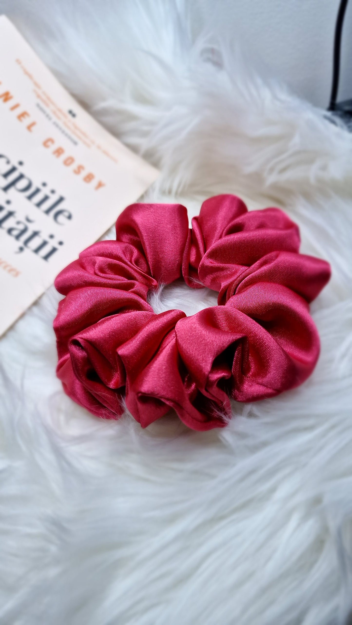 Satin Scrunchie - Deep pink crepe