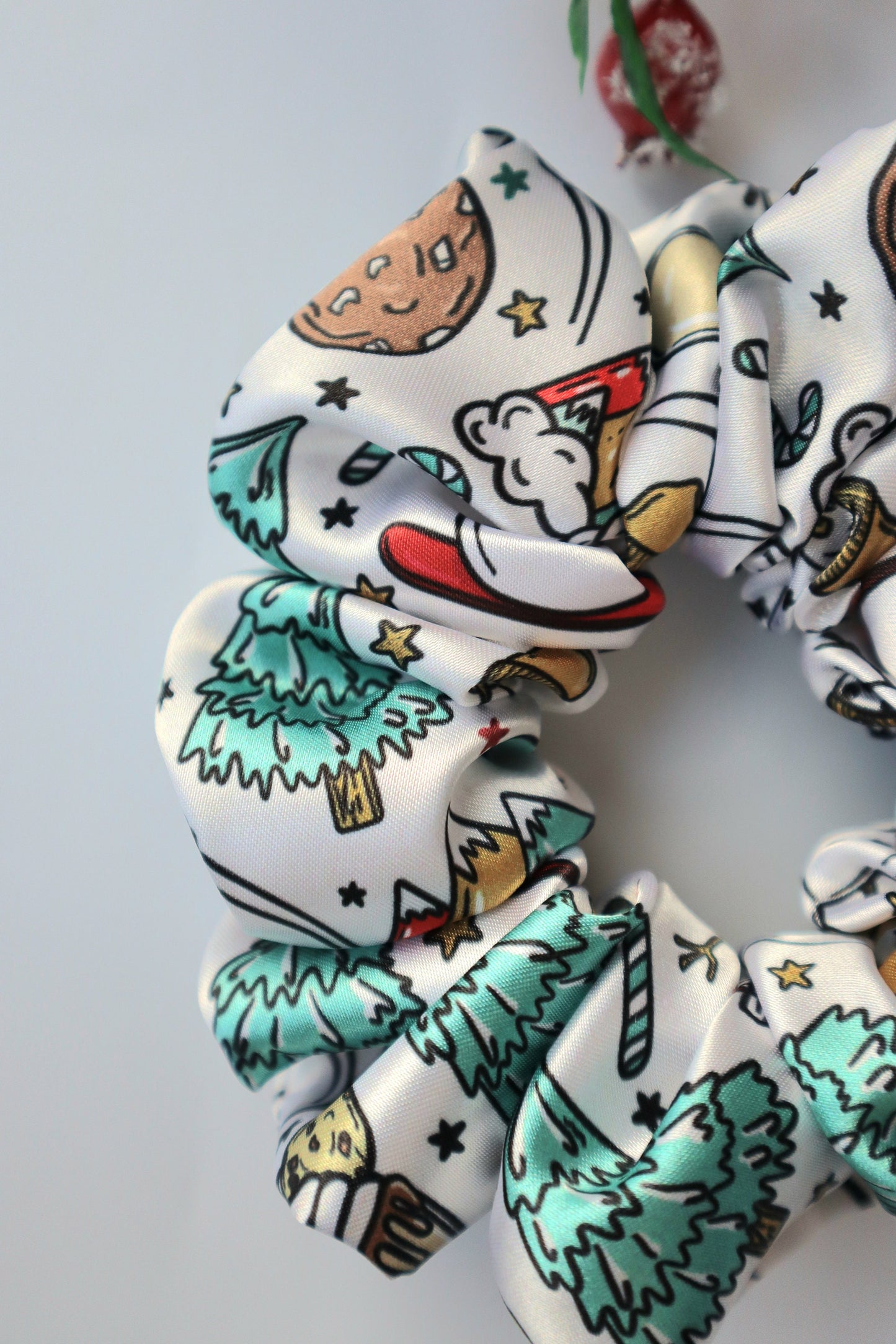 Satin scrunchie - Christmas design