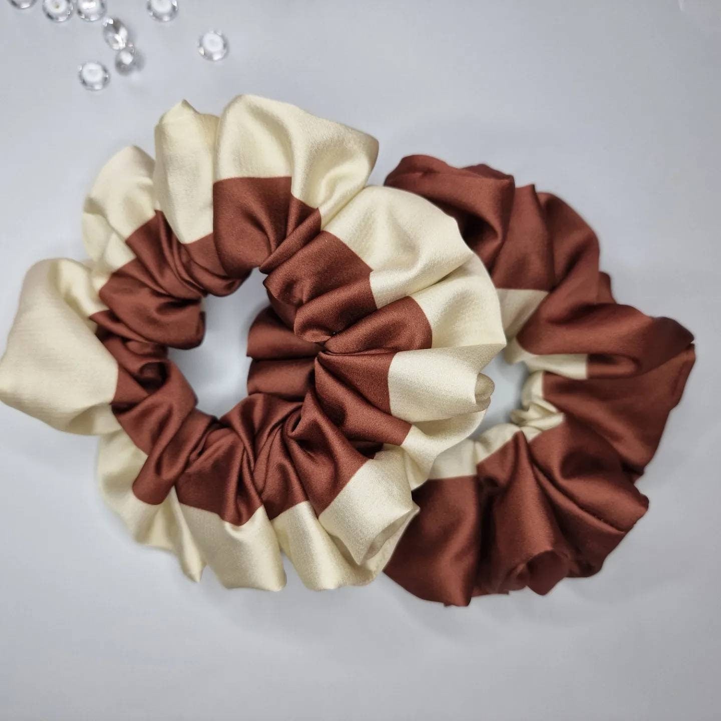 Satin Scrunchie - brown cream