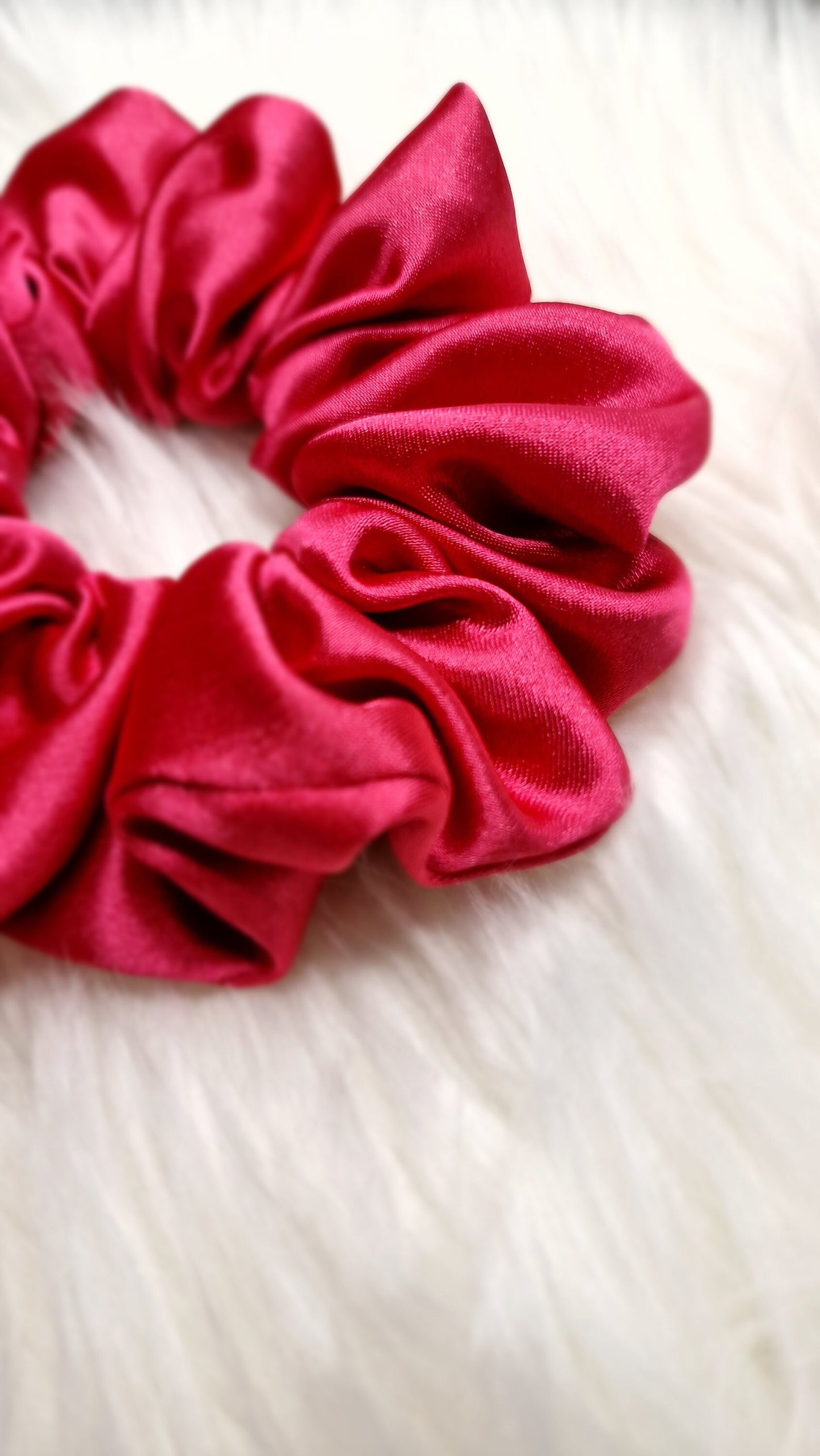 Satin Scrunchie - Deep pink crepe